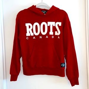 ✨Roots Canada hooded sweatshirt